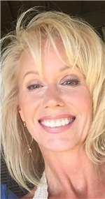 Dr. Lesley Thompson